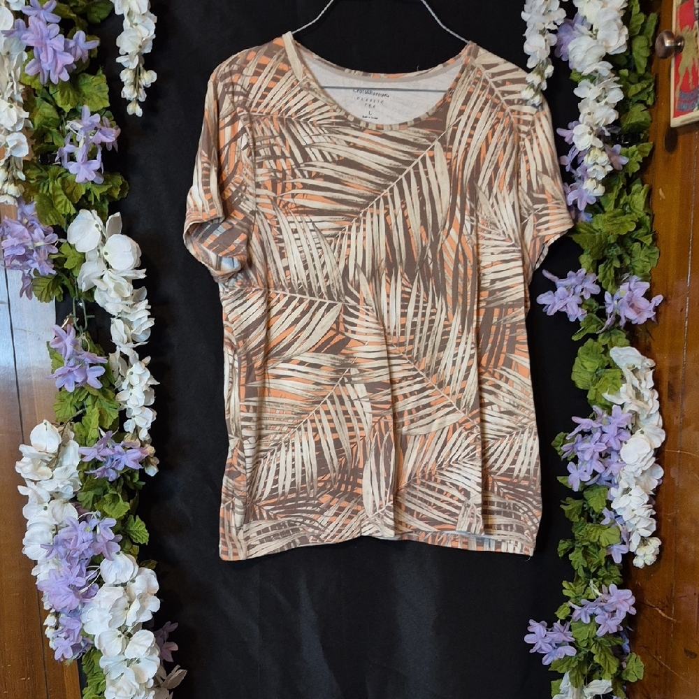croft & barrow Palm-Print Short Sleeve Tee in Brown and Cream